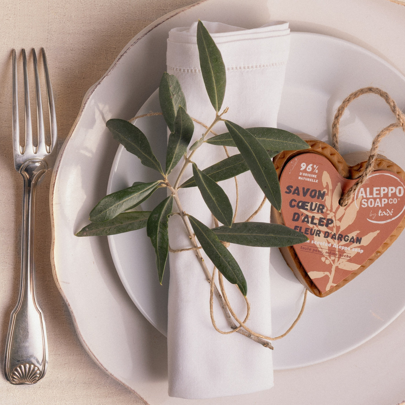 Tade Heart Soap on a rope - Fleur d'Argan 150g