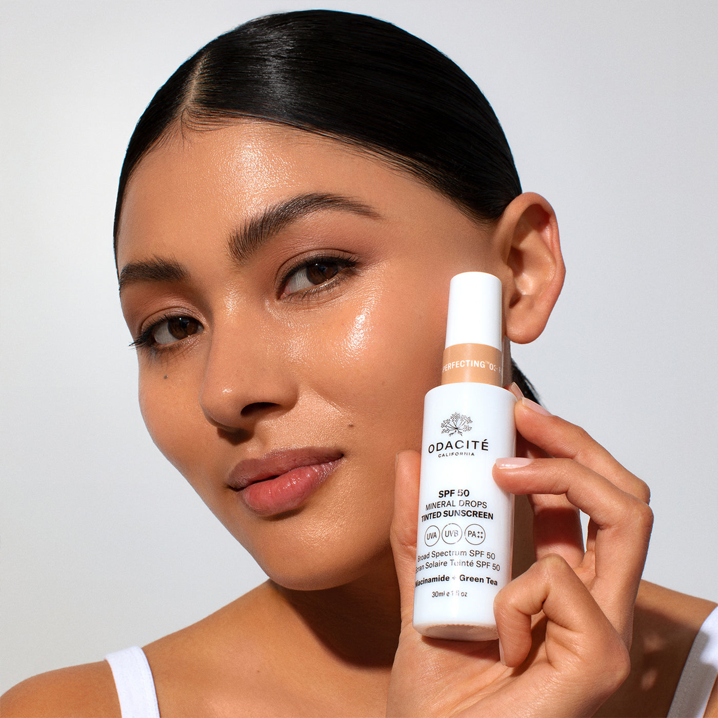Odacite SPF50 Flex-Perfecting Mineral Drops Tinted Sunscreen - Flex 03