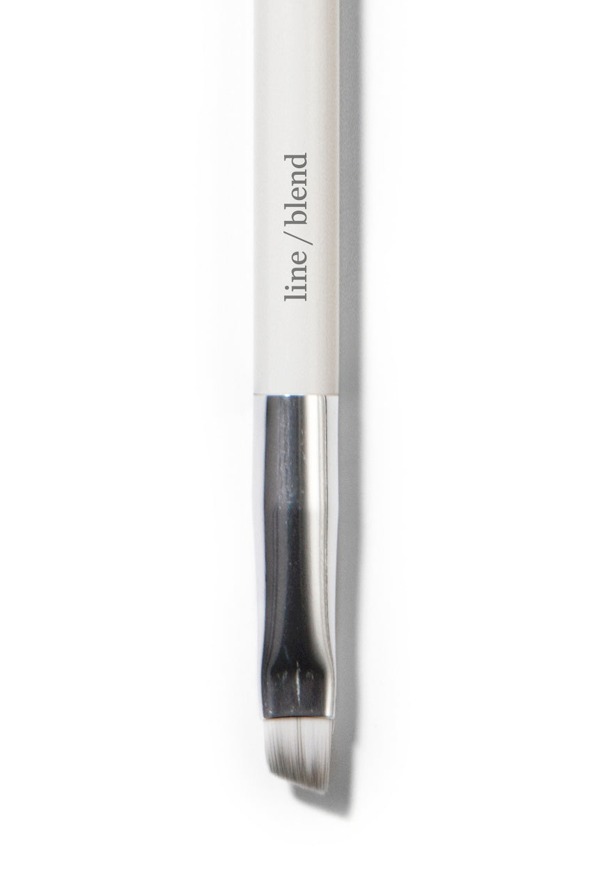 Ere Perez Eco Vegan Line & Blend Brush
